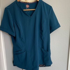 Dickies teal V-Neck Scrub Top medium